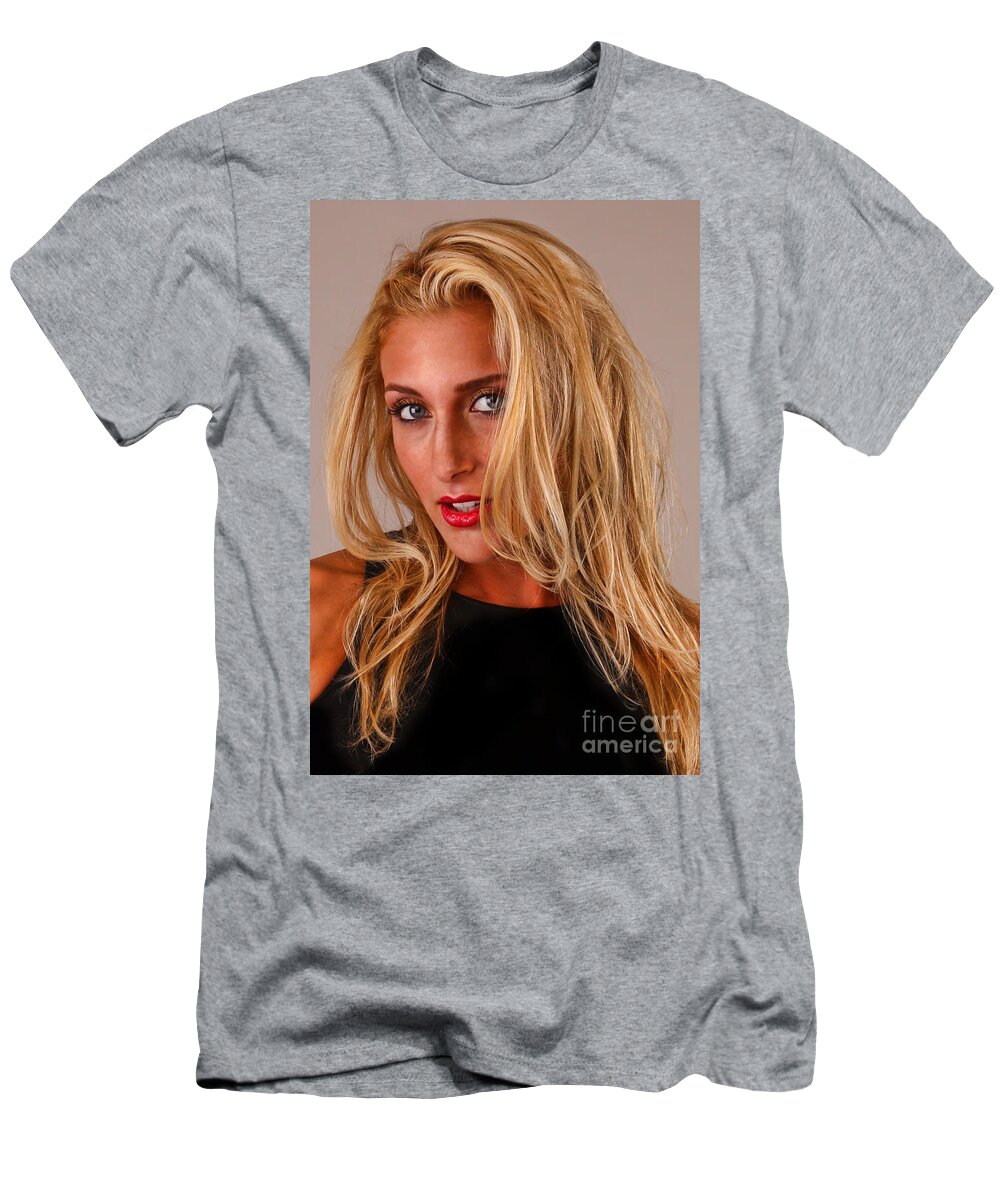 Melissa Dero T-Shirt featuring the photograph American Beautiful - Melissa Dero by Lee Dos Santos