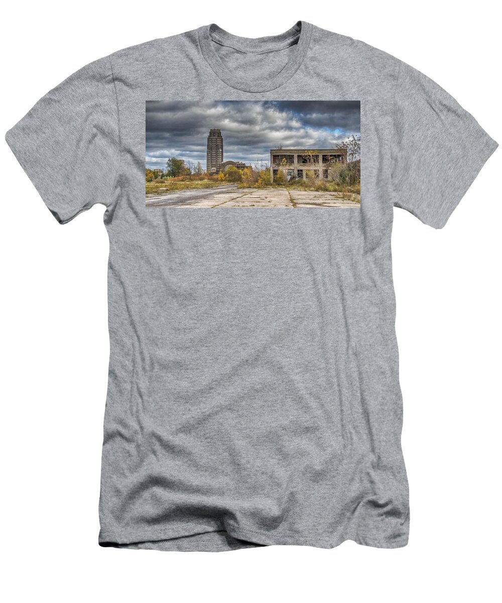 Buffalo Central Terminal T-Shirt featuring the photograph Central Terminal Ruins by Guy Whiteley