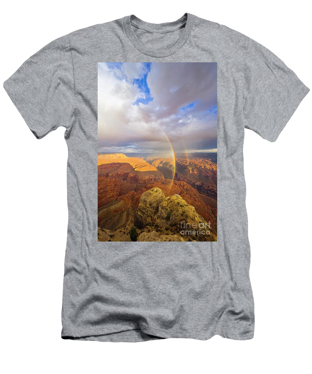 00345498 T-Shirt featuring the photograph Rainbow at Kanab Pt, Grand Canyon by Yva Momatiuk John Eastcott