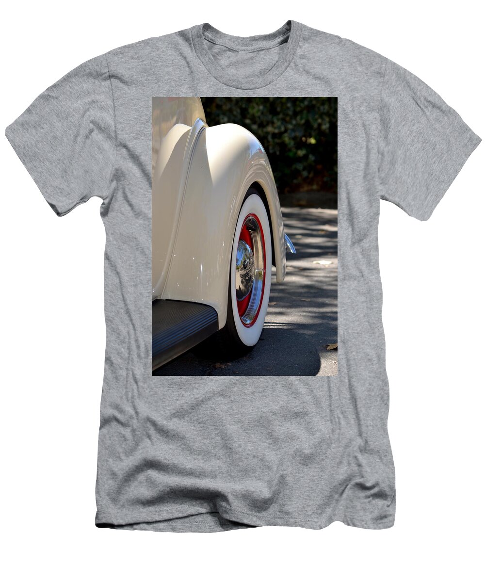  T-Shirt featuring the photograph Ford Fender by Dean Ferreira