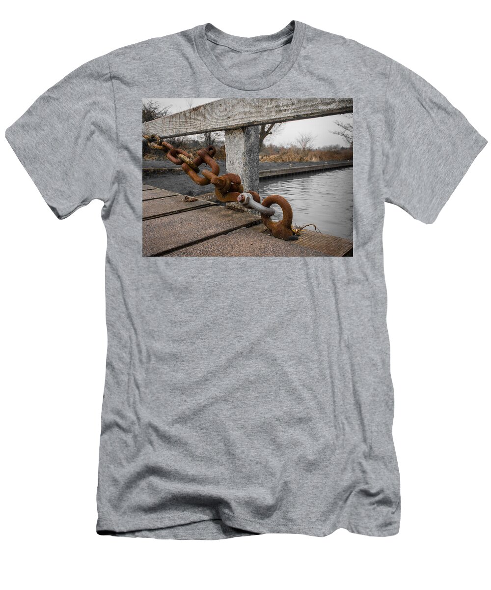 Bridge T-Shirt featuring the photograph Hungerford Swing Bridge by Mark Llewellyn