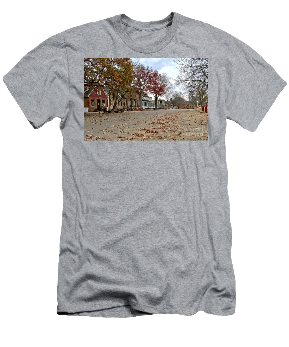 Williamsburg T-Shirt featuring the photograph Lonely Colonial Williamsburg by Olivier Le Queinec