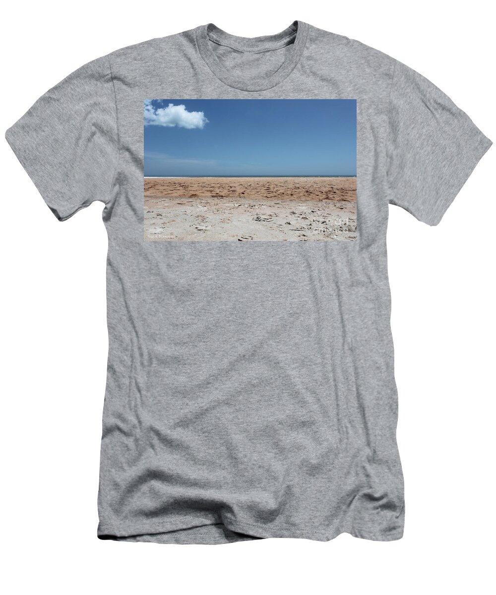 Seascape T-Shirt featuring the photograph Ocean Horizon by Todd Blanchard