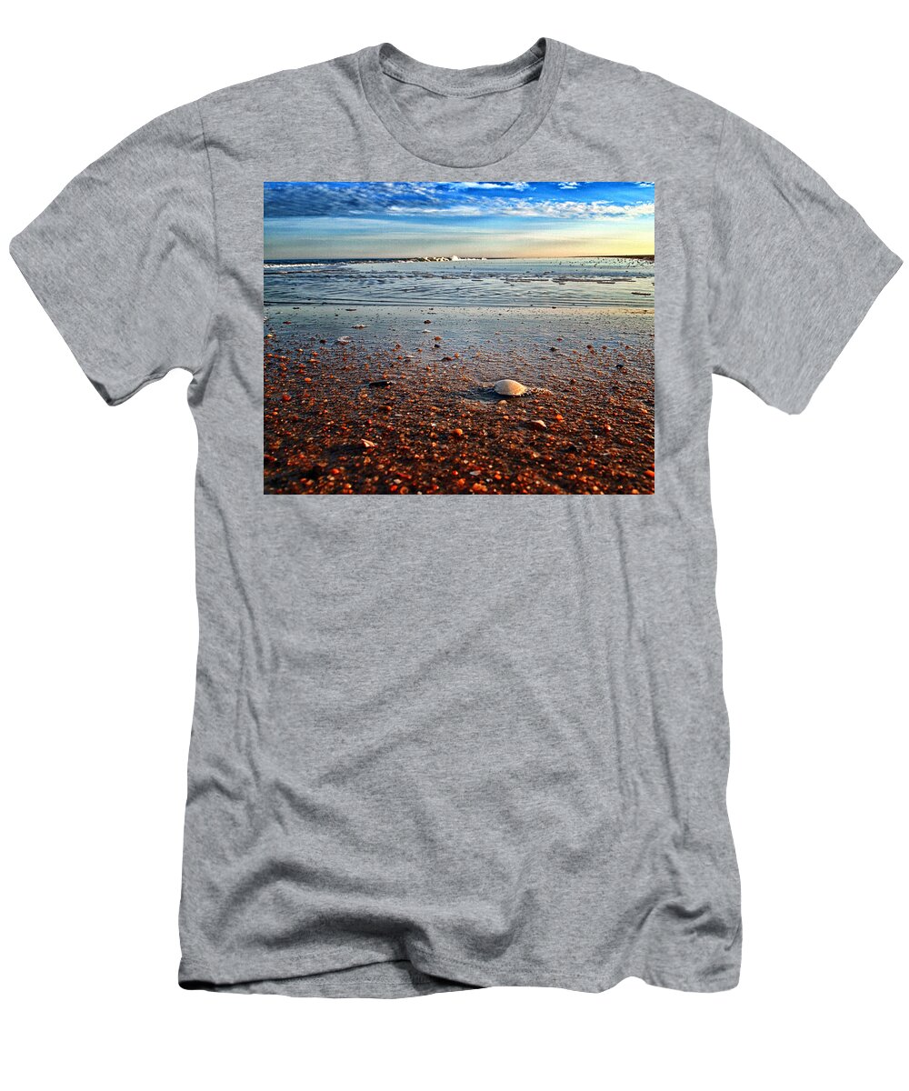 Pebble Beach T-Shirt featuring the photograph Pebble Beach at Fenwick Island by Bill Swartwout