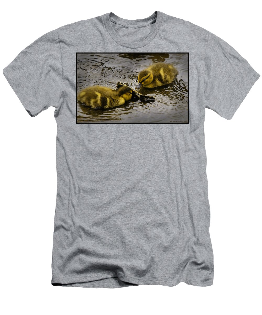 Usa T-Shirt featuring the photograph Peeka boo Ducklings by LeeAnn McLaneGoetz McLaneGoetzStudioLLCcom