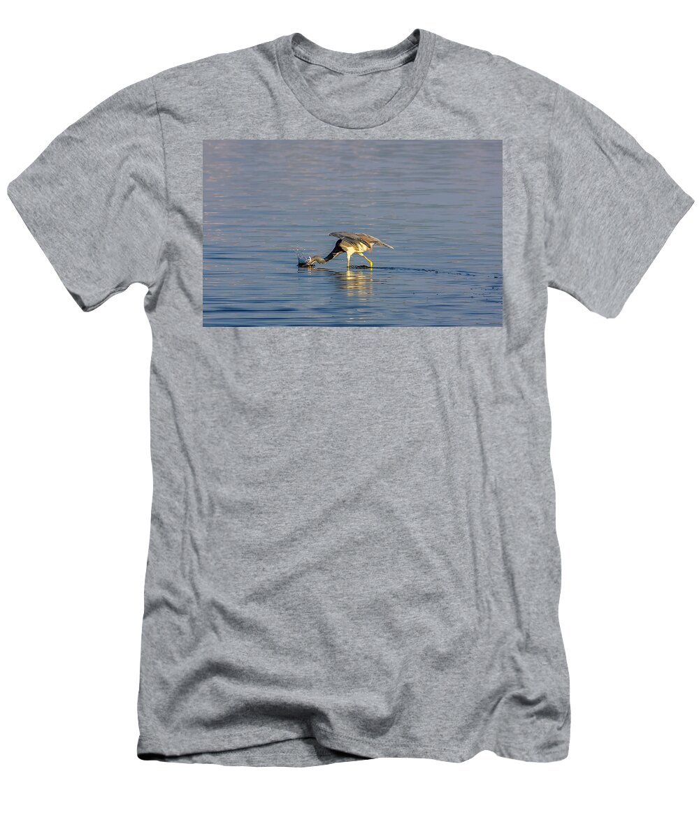 America T-Shirt featuring the photograph Plunk by Rob Sellers