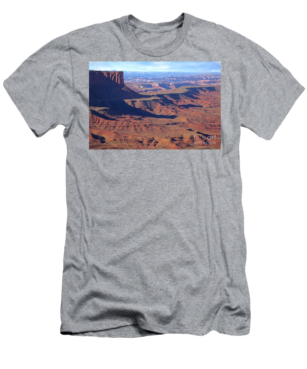 Utah T-Shirt featuring the photograph Robber's Roost by Jim Garrison