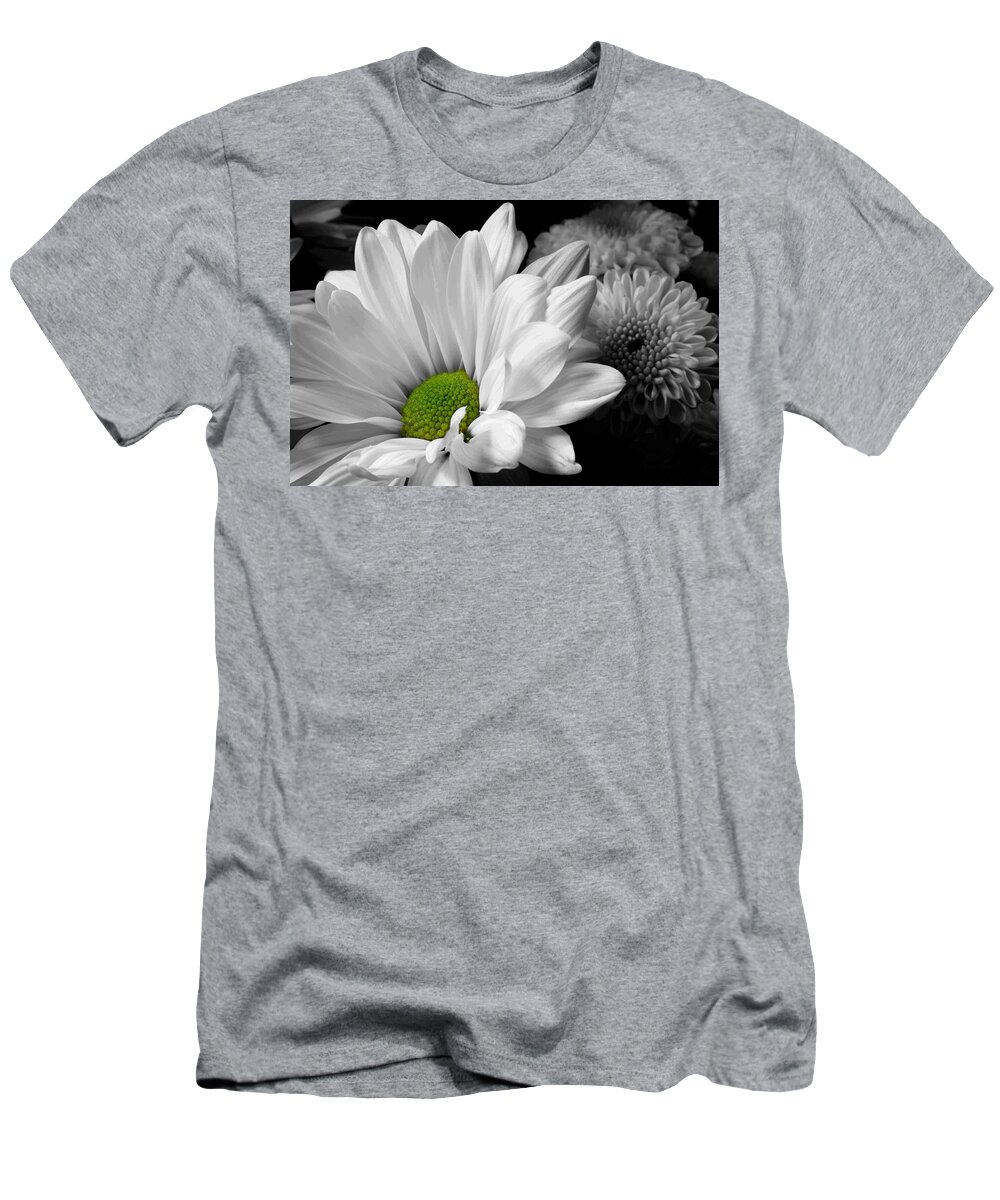 Daisy T-Shirt featuring the photograph Simplicity by Michael Eingle