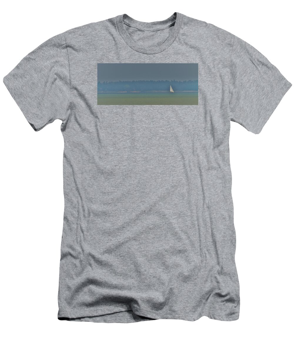 Tawas Bay T-Shirt featuring the photograph Sunday Sailing by Daniel Thompson
