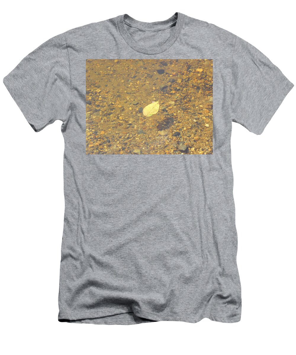 Leaf T-Shirt featuring the photograph A Lonely Floater by Kim Galluzzo Wozniak