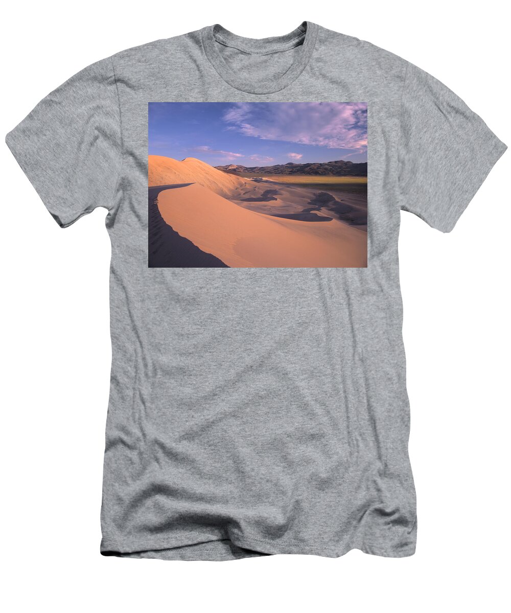 00175773 T-Shirt featuring the photograph Eureka Dunes Death Valley National Park by Tim Fitzharris