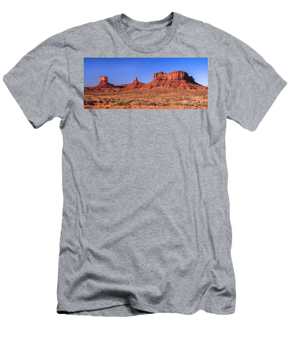 Monument Valley T-Shirt featuring the photograph Mounment Valley by Robert Bales