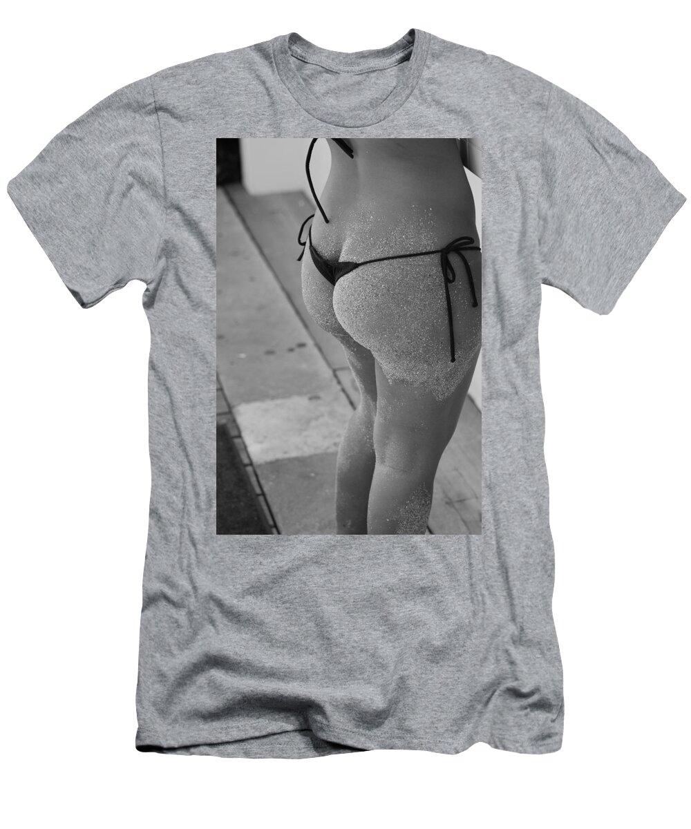 Black And White T-Shirt featuring the photograph L W Thong #1 by Rob Hans
