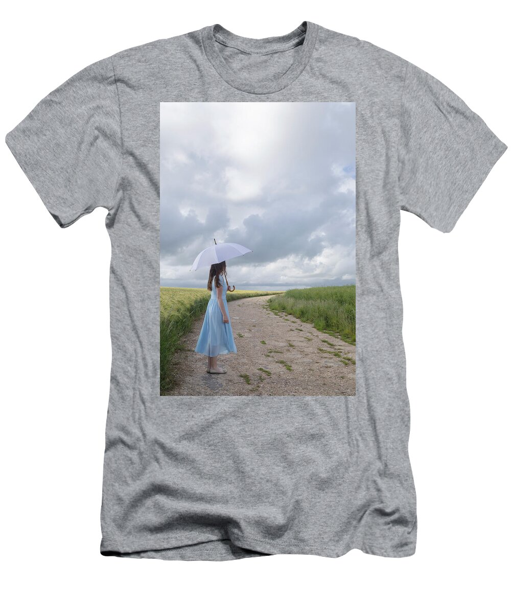 Grain T-Shirt featuring the photograph Waiting #17 by Joana Kruse