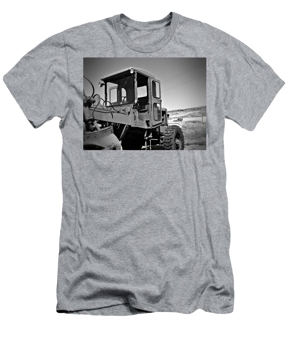 Road Grader T-Shirt featuring the photograph 1950 Austin Western Grader by Susan Kinney