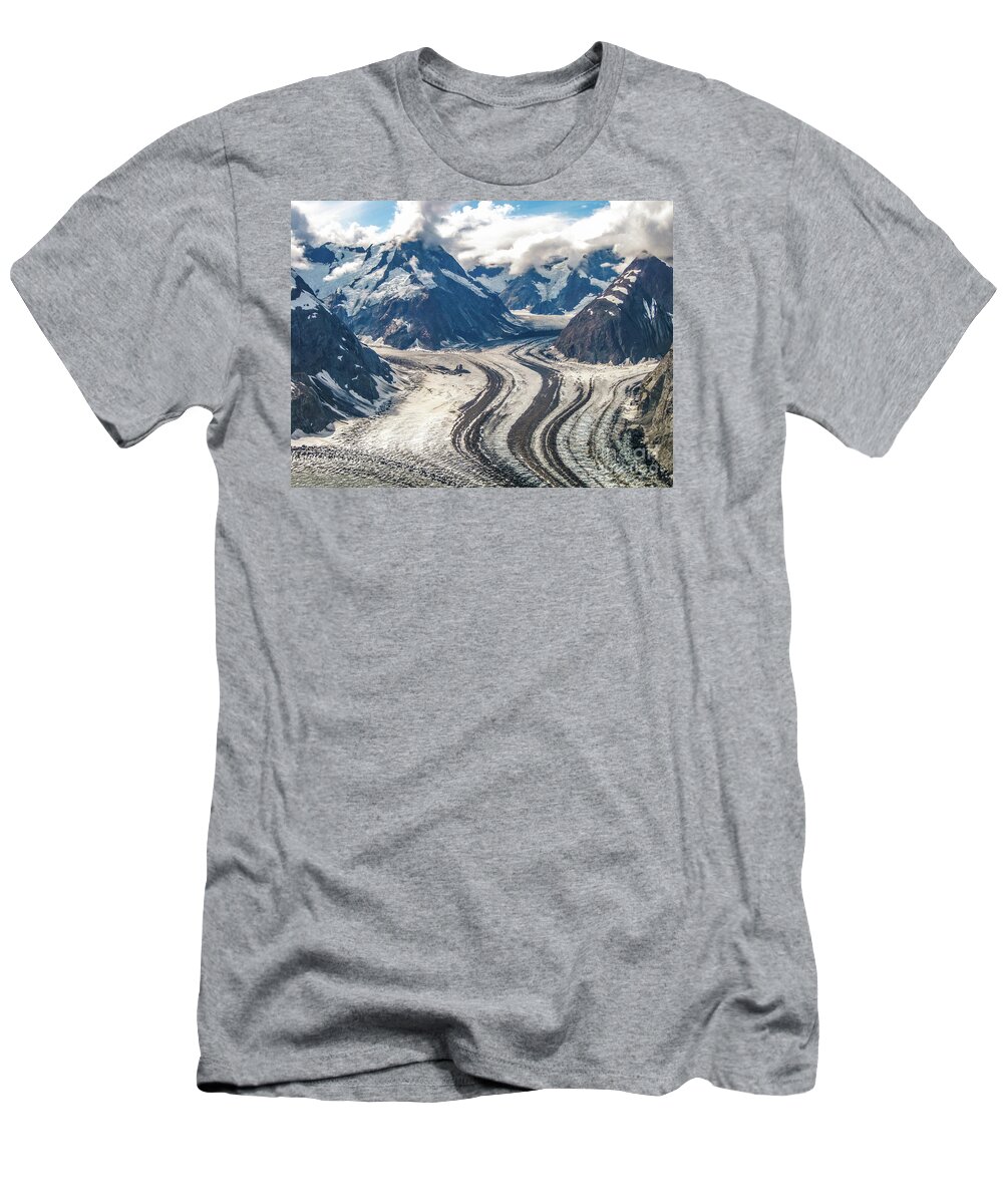 Alaska T-Shirt featuring the photograph Denali National Park #2 by Benny Marty
