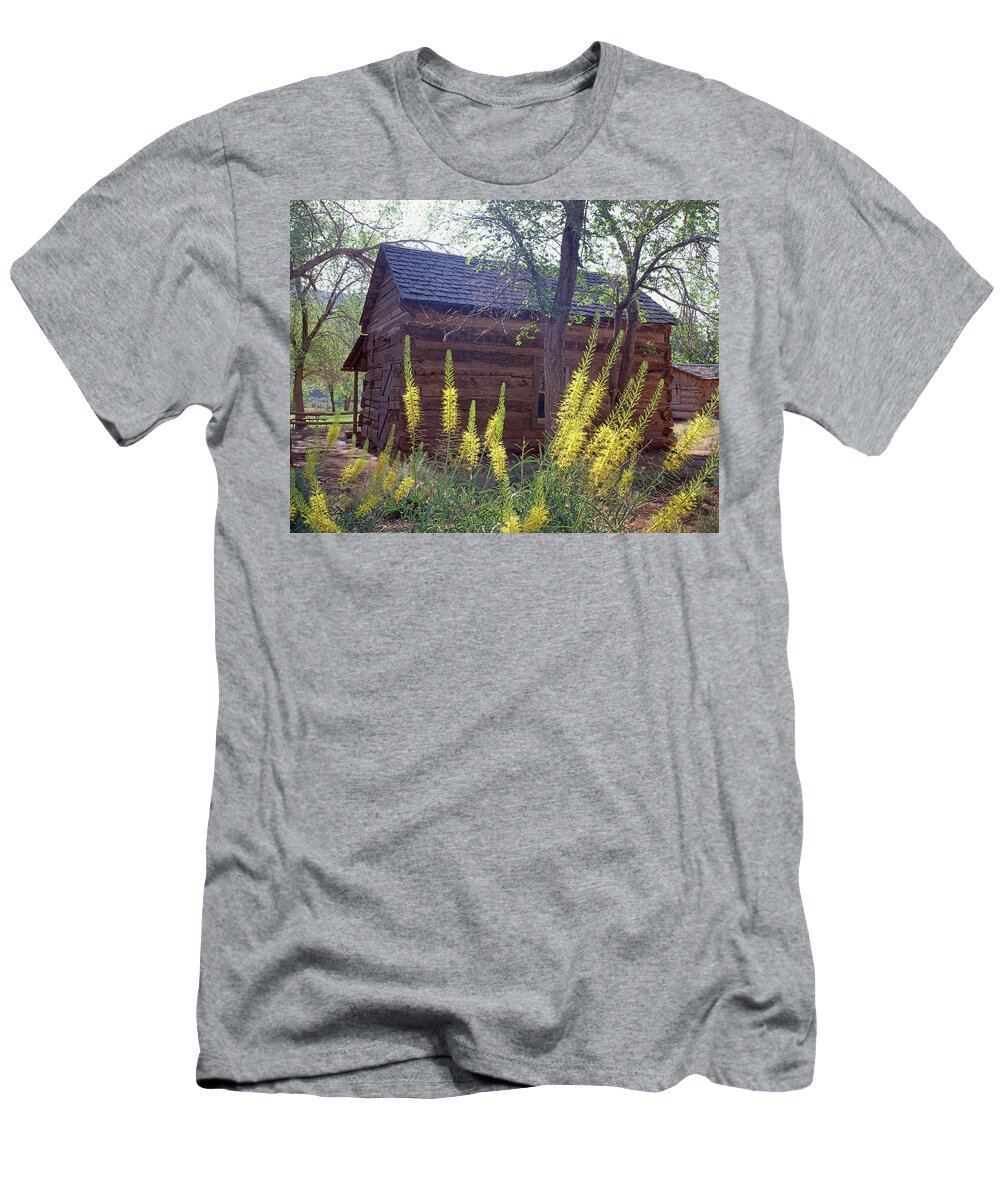Historic Dell Ranch Building T-Shirt featuring the photograph 213018 Historic Ranch building by Ed Cooper Photography