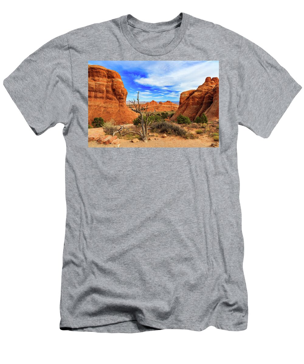 Arches National Park T-Shirt featuring the photograph Arches National Park #7 by Raul Rodriguez