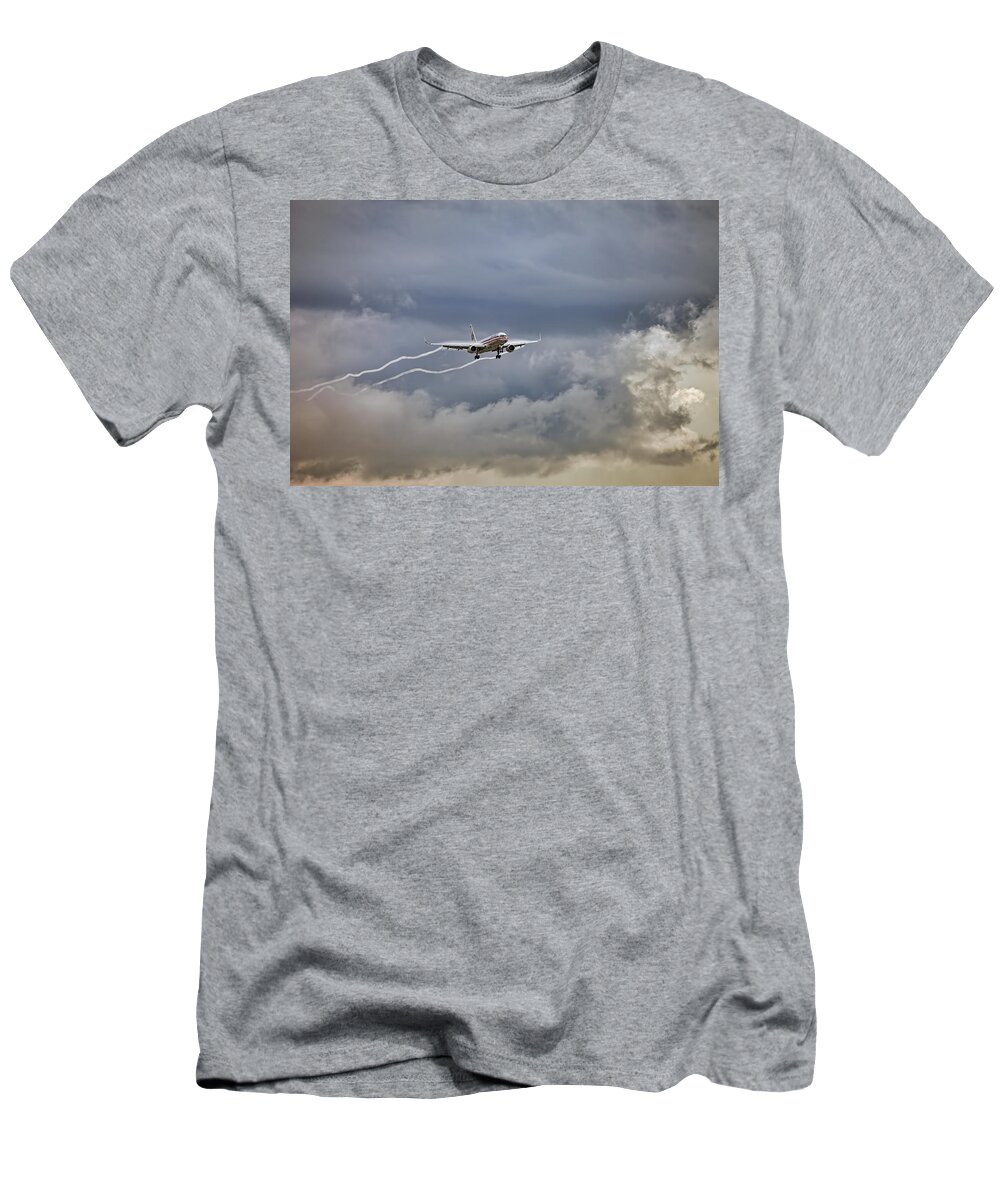 Aa Aircraft Landing T-Shirt featuring the photograph American aircraft landing by Juan Carlos Ferro Duque