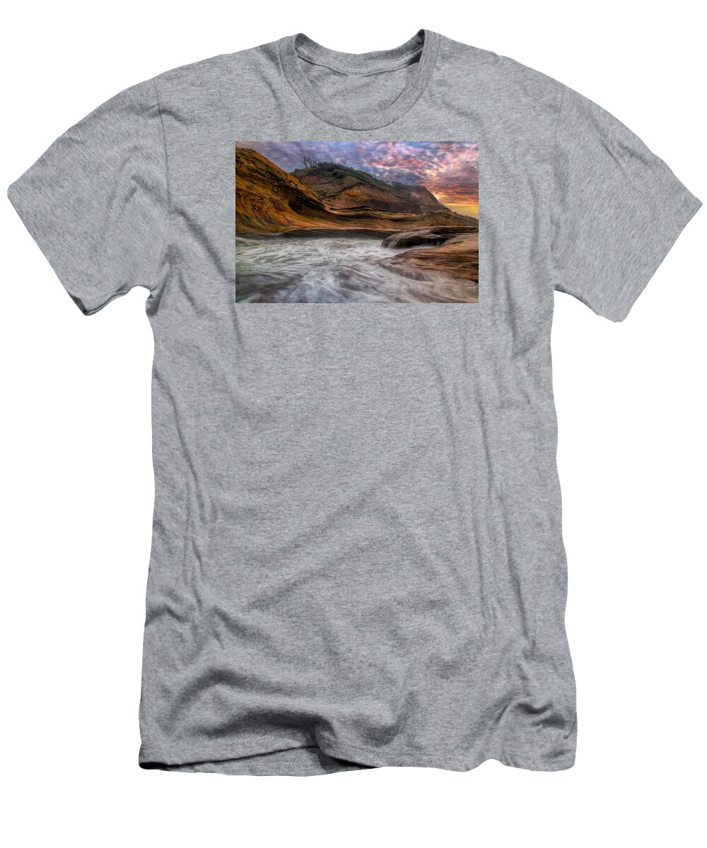 Cape Kiwanda T-Shirt featuring the photograph Cape Kiwanda Sunset by David Gn