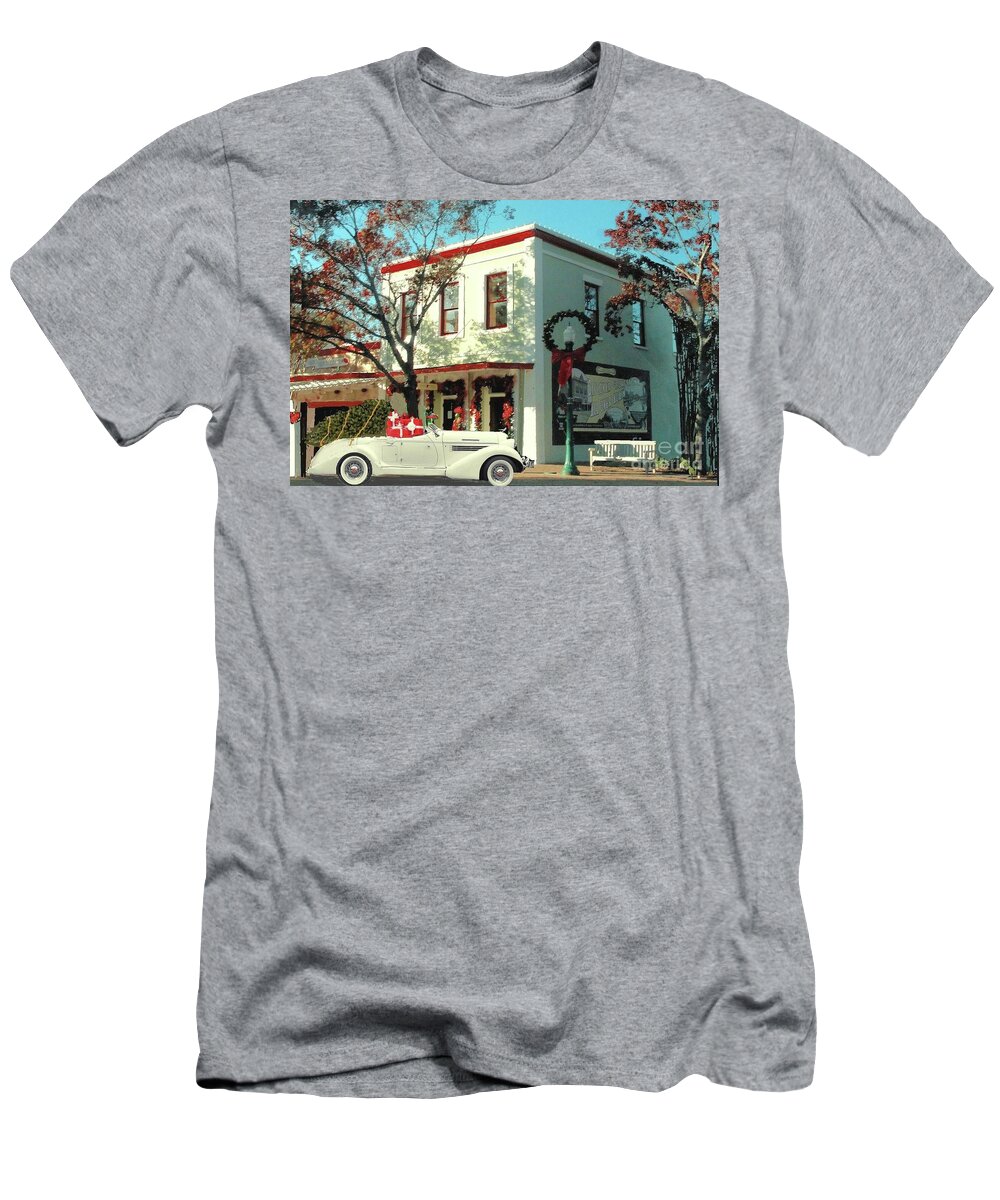 Georgetown T-Shirt featuring the photograph Christmas Shopping in Georgetown, Texas by Janette Boyd