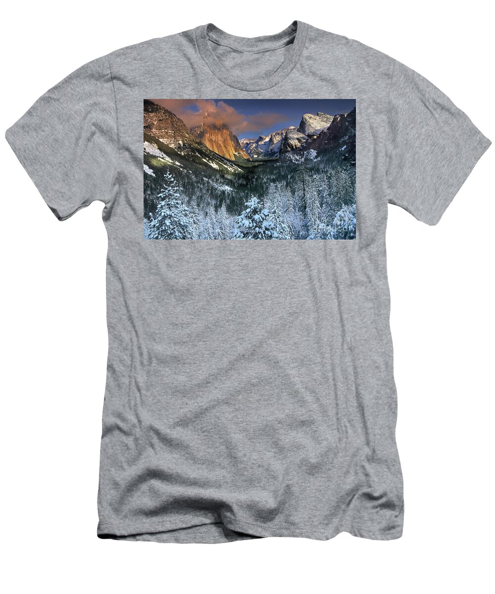 Dave Welling T-Shirt featuring the photograph Clearing Winter Storm El Capitan Yosemite National Park by Dave Welling
