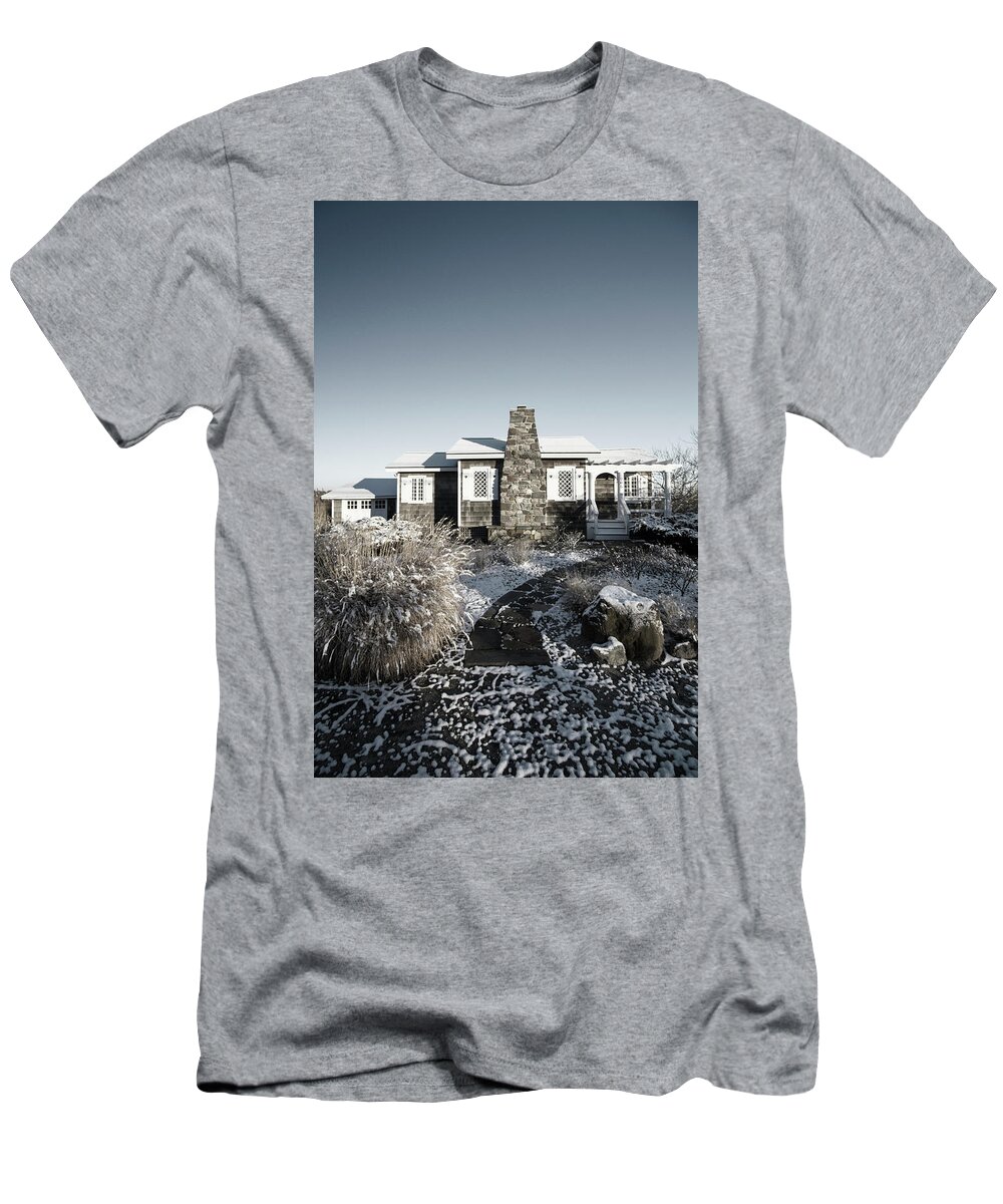 Dune T-Shirt featuring the photograph Dune Road Cottage by Robert Seifert