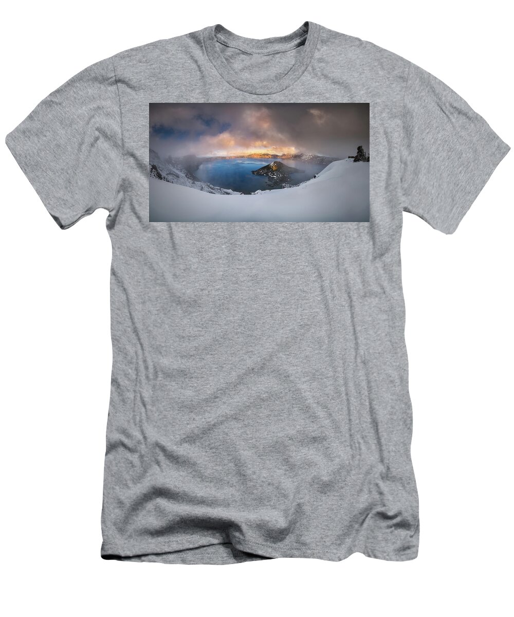 Crater T-Shirt featuring the photograph Foggy Crater Lake by William Lee