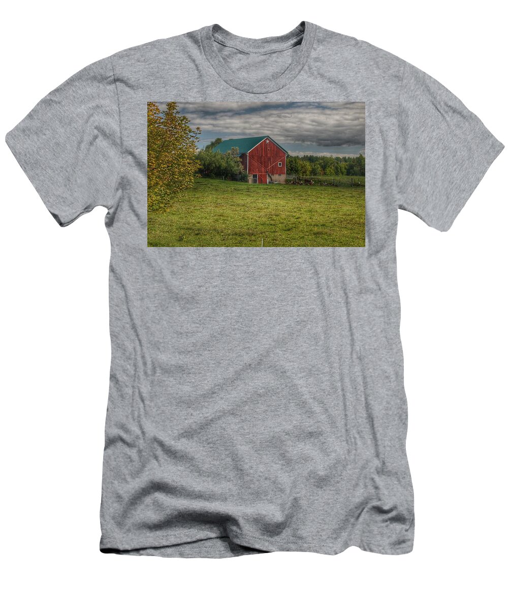 Barn T-Shirt featuring the photograph 0039 - Kingston's Plain Road Cow Barn I by Sheryl L Sutter