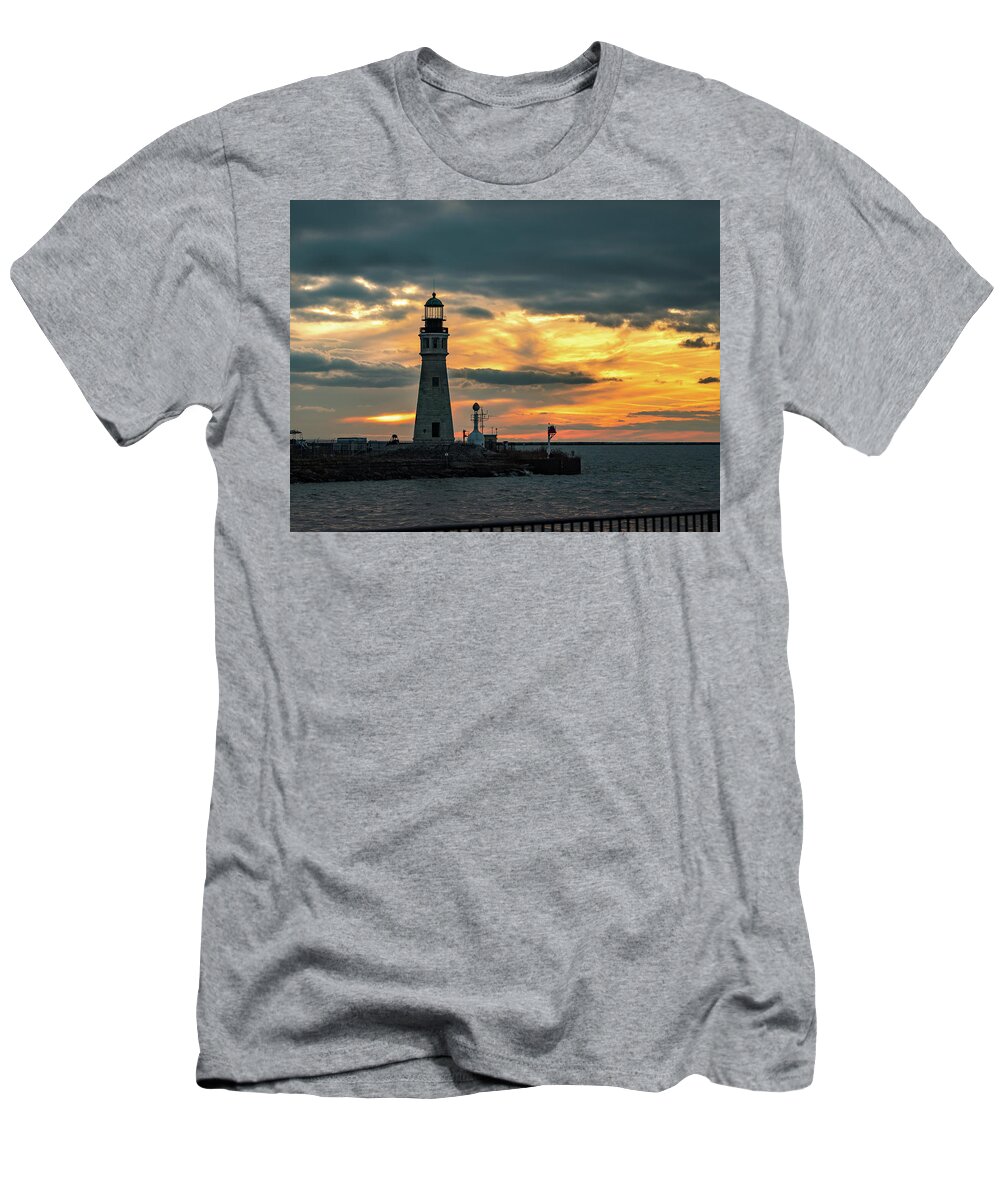Sunset T-Shirt featuring the photograph Lake Erie Lighthouse by Dave Niedbala
