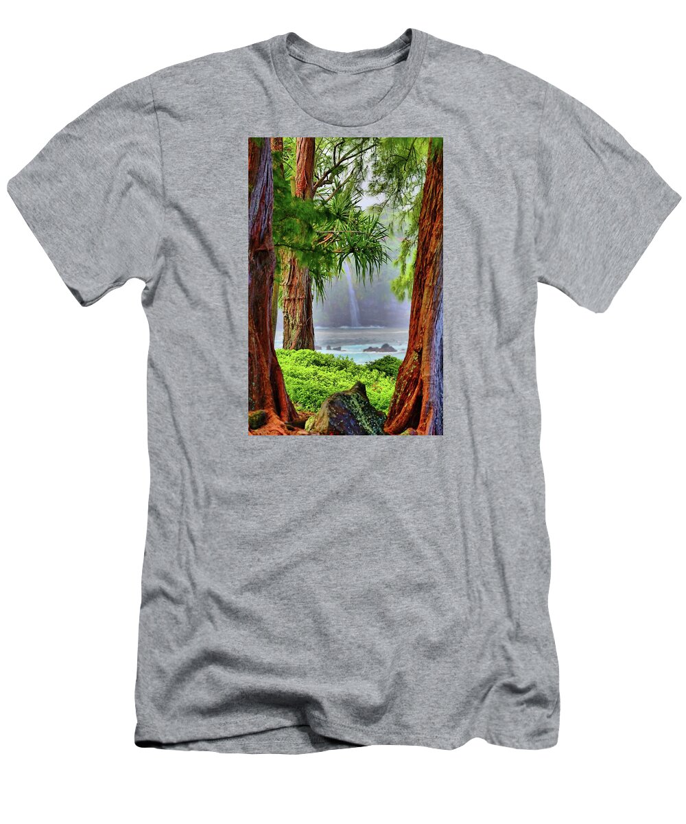 Hawaii T-Shirt featuring the photograph Laupahoehoe Hawaii by DJ Florek