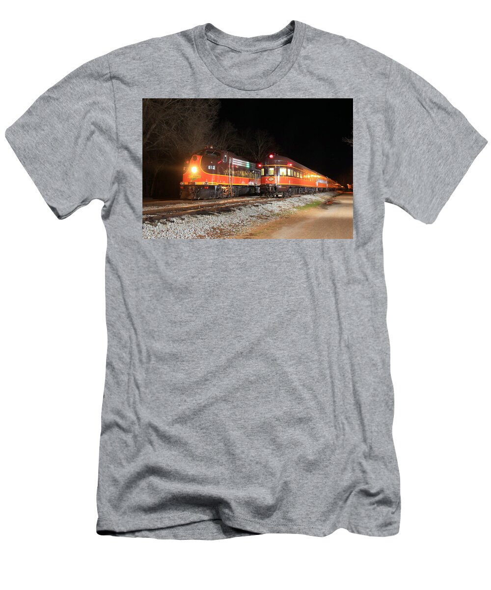  T-Shirt featuring the photograph Night Meet by Josh Putman