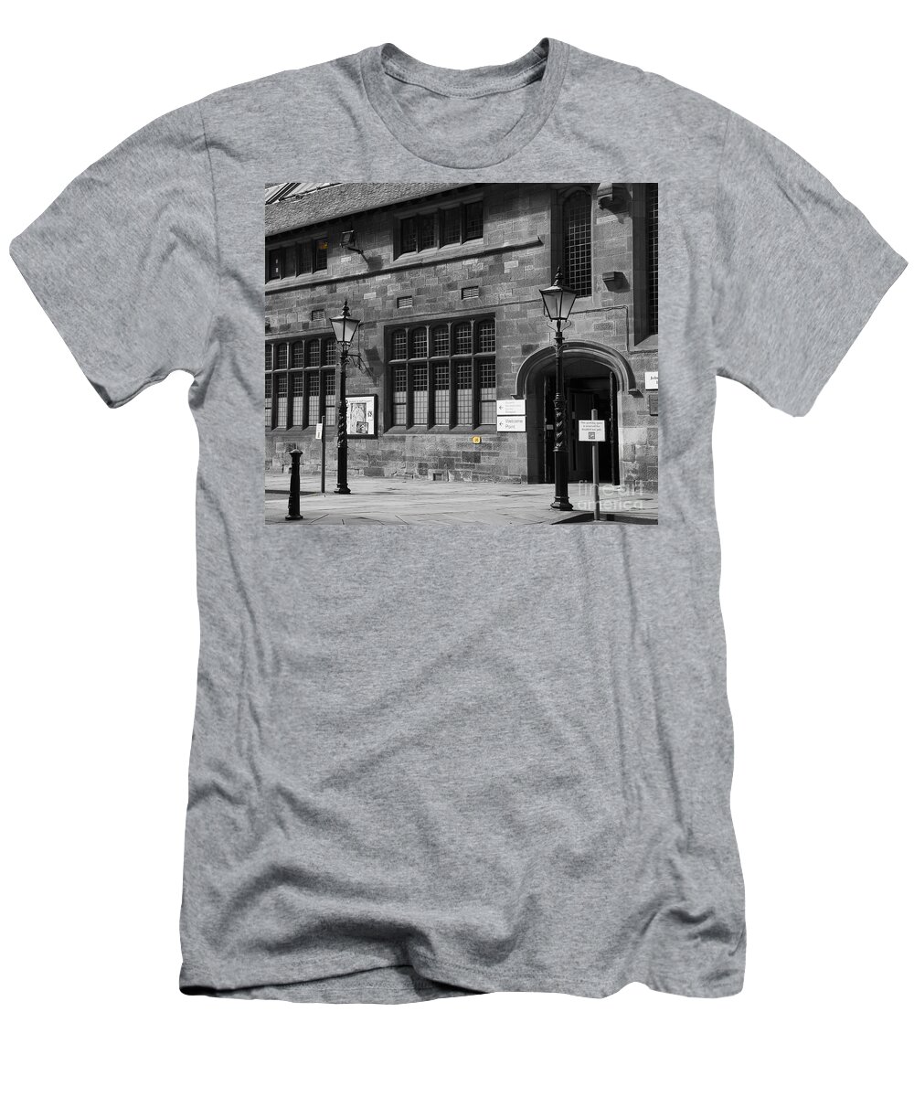 Lamppost T-Shirt featuring the photograph On guard. by Elena Perelman