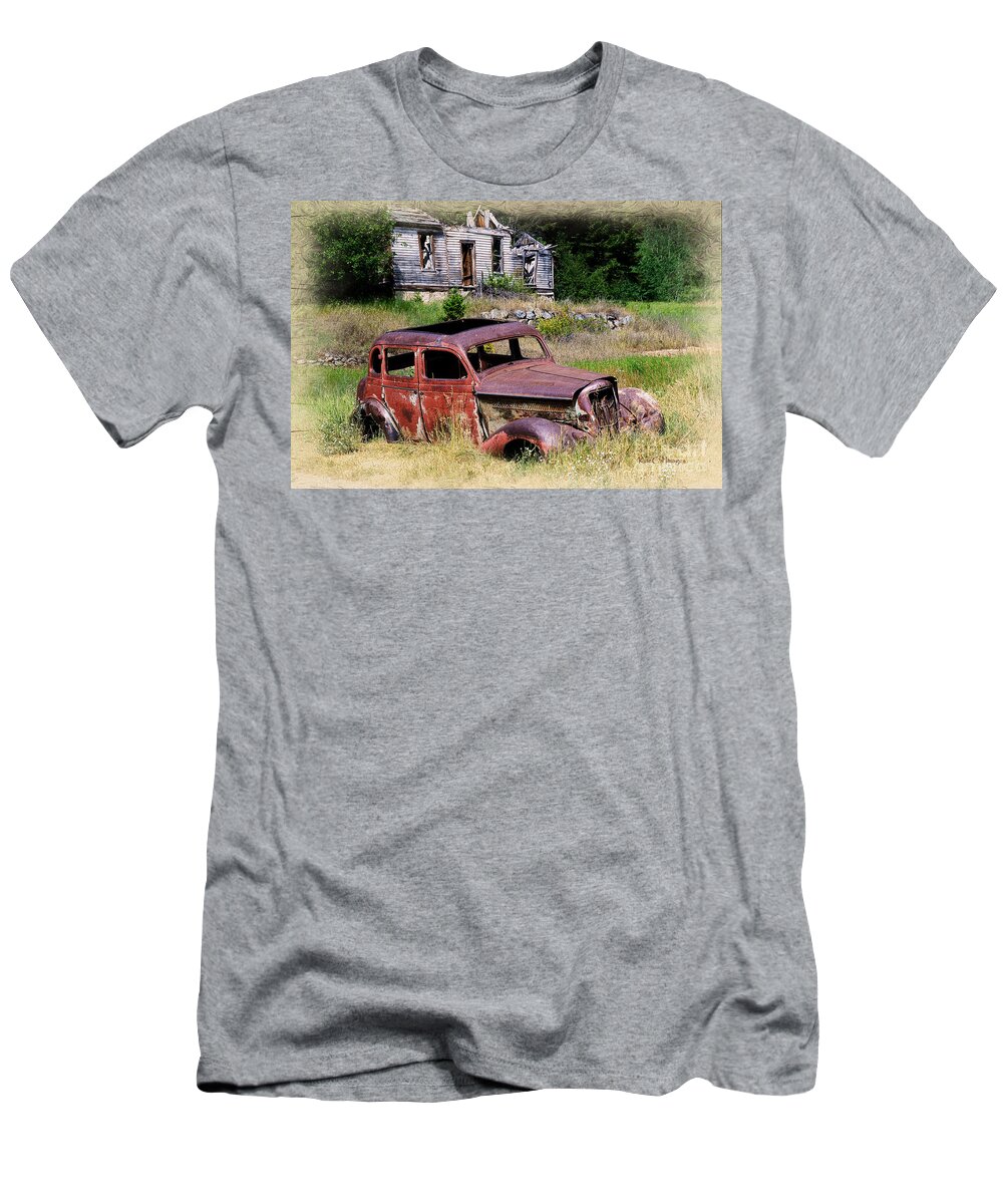 Old House T-Shirt featuring the photograph Past Their Prime by Kae Cheatham