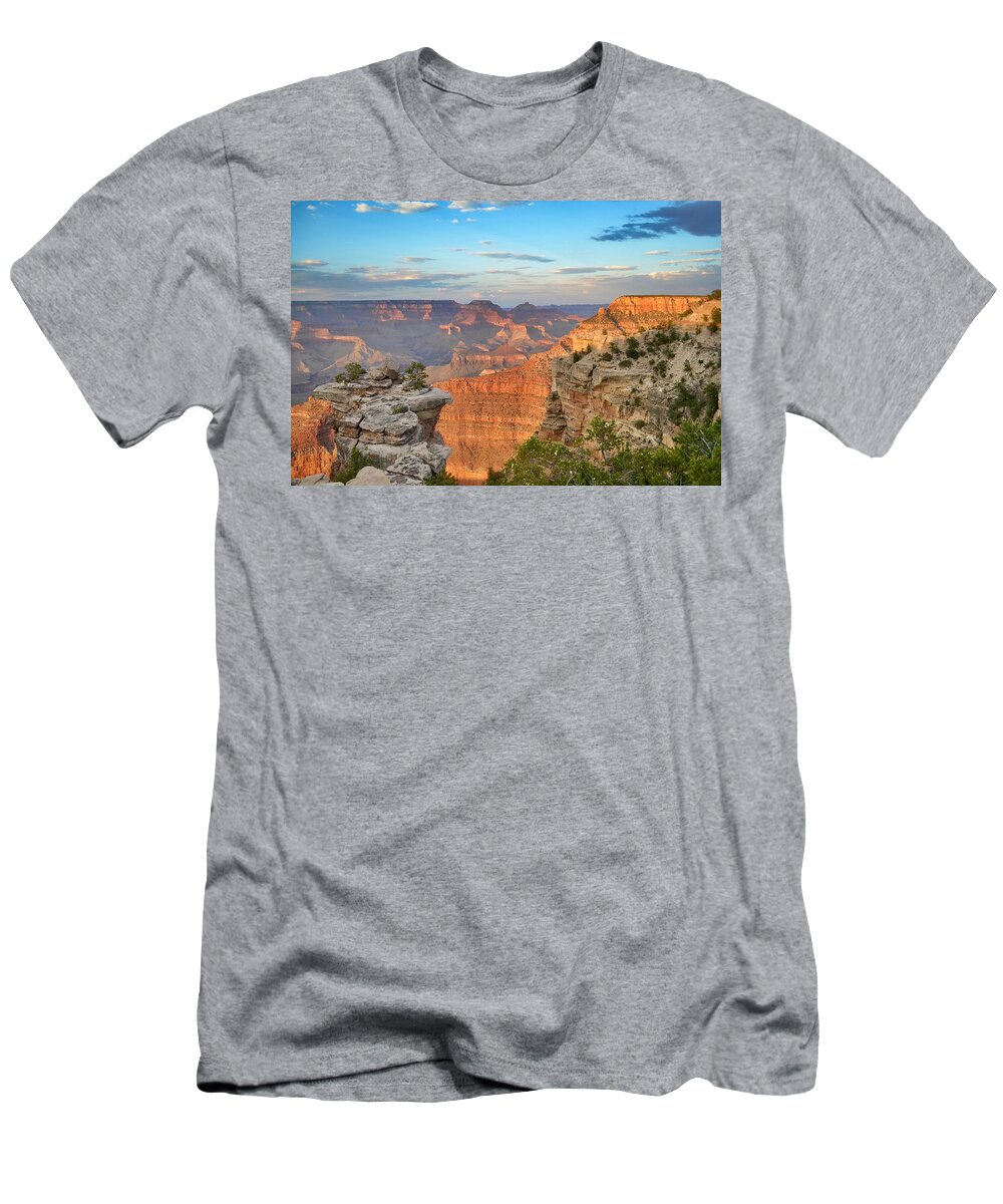 South Rim T-Shirt featuring the photograph South Rim by Maria Jansson