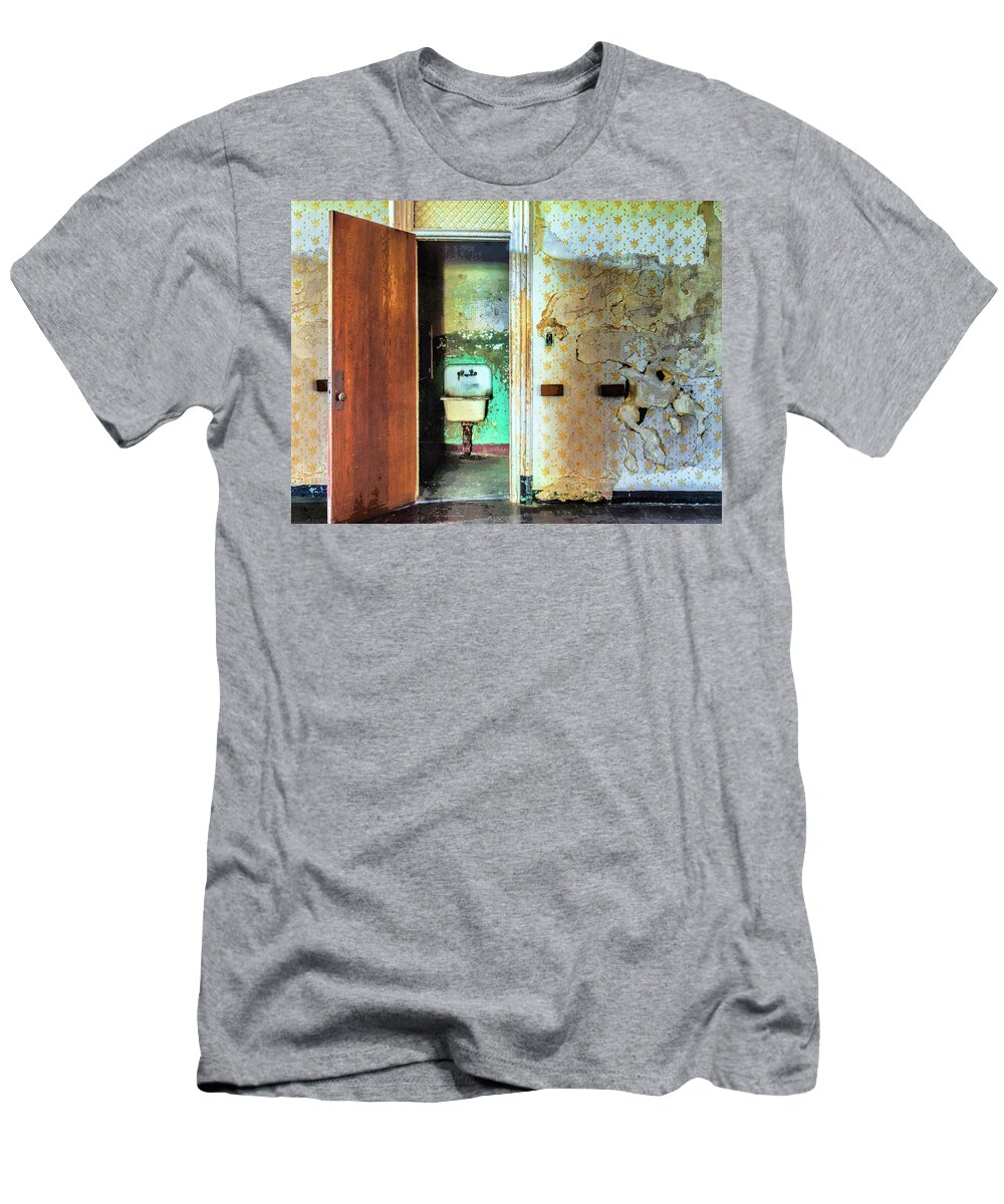 Bathroom T-Shirt featuring the photograph The Executive Washroom by Dominic Piperata