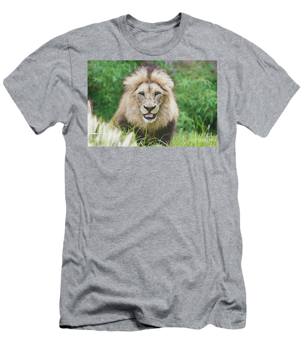 Cincinnati Zoo T-Shirt featuring the photograph The King by Ed Taylor