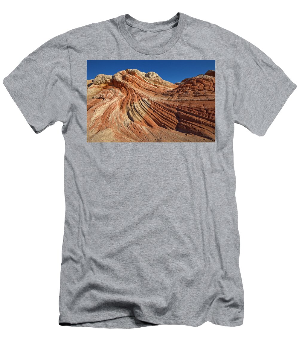 00559281 T-Shirt featuring the photograph Vermillion Cliffs Sandstone by Yva Momatiuk John Eastcott
