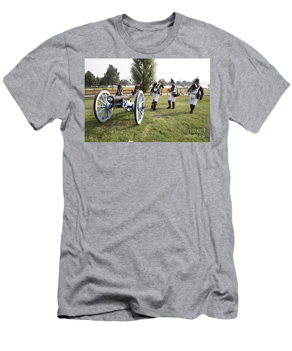 Baltimore T-Shirt featuring the photograph Wheeling the Cannon at Fort McHenry in Baltimore Maryland by William Kuta