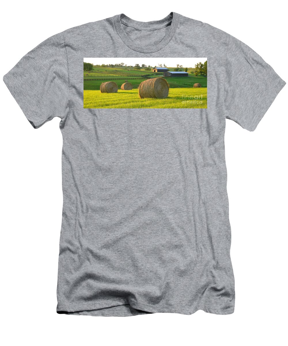 Kentucky T-Shirt featuring the photograph Dusk In The Bluegrass by Randall Dill