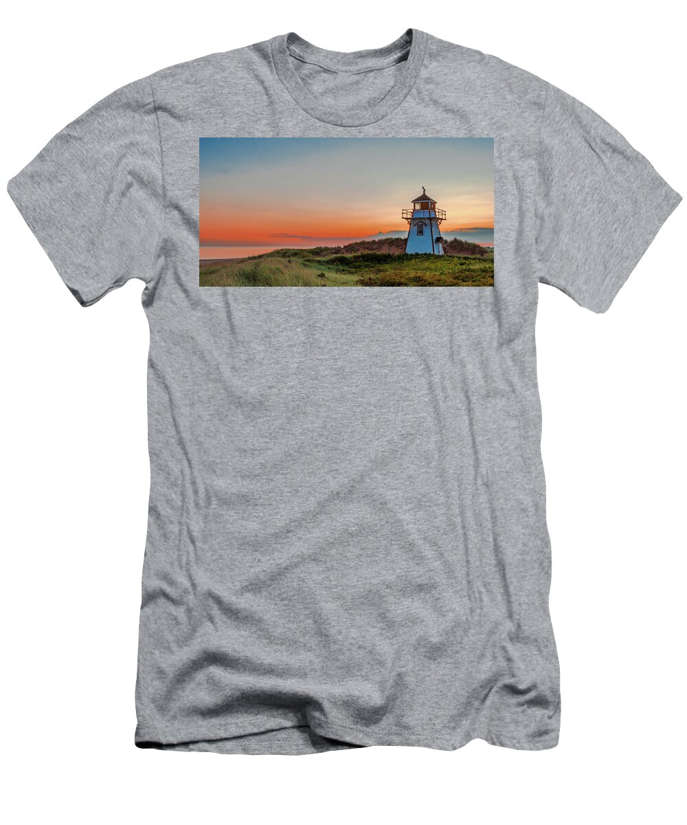 Pastel T-Shirt featuring the photograph Daybreak at Covehead by Marcy Wielfaert