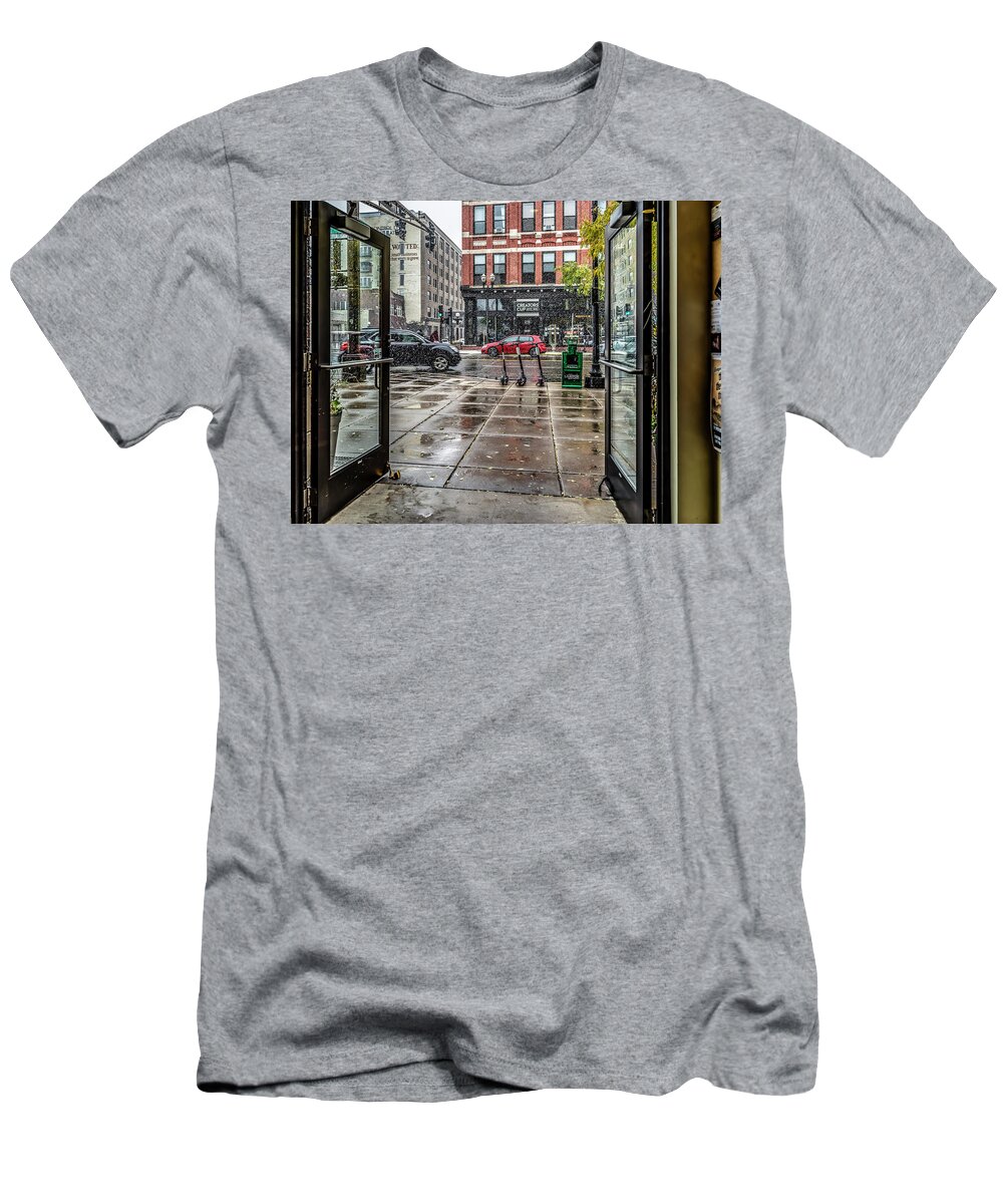 St Paul Minnesota First Snow Cityscape T-Shirt featuring the photograph 021 - First Snow by David Ralph Johnson