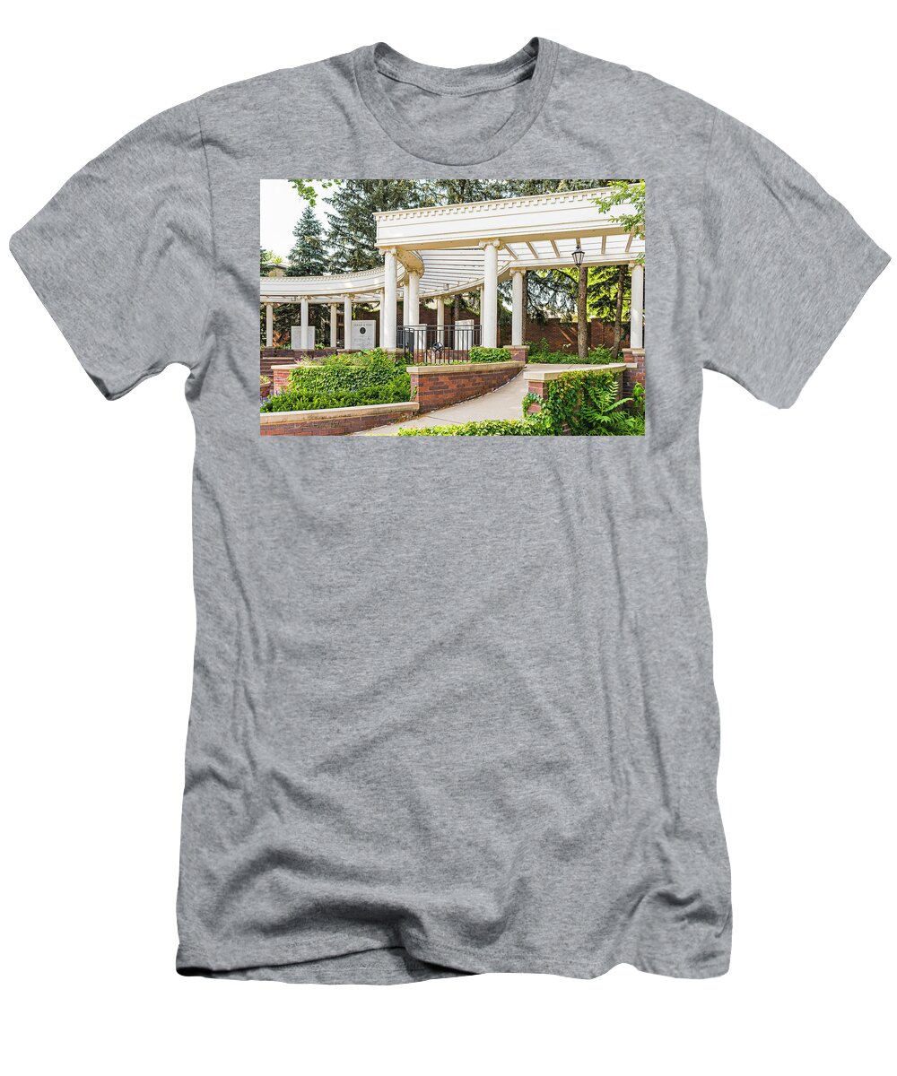 Omaha Ne T-Shirt featuring the photograph Gerald R. Ford Birthplace Omaha, NE. by Ed Peterson