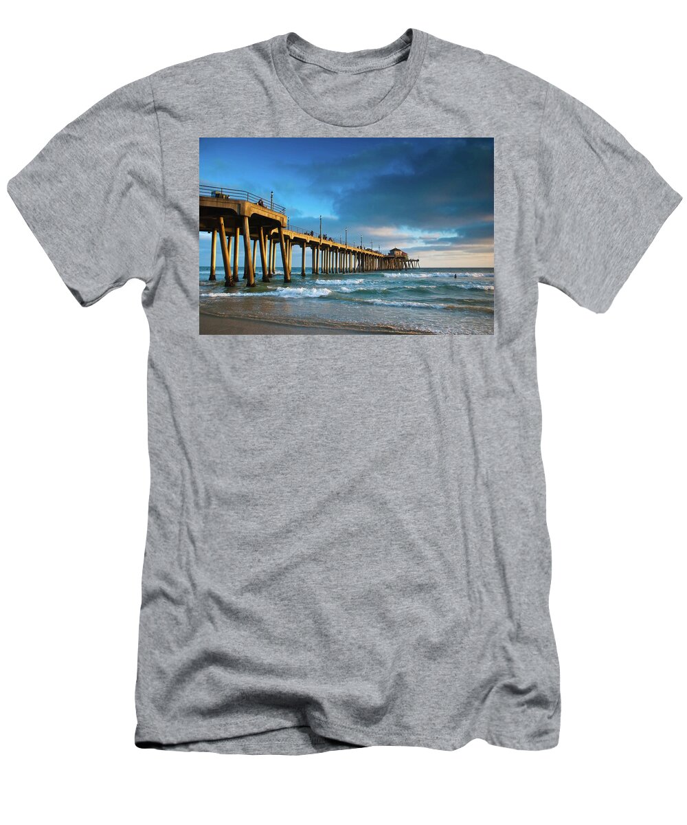 Huntington Beach T-Shirt featuring the photograph Huntington Beach Pier by Richard Gibb