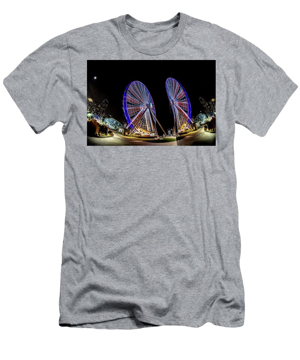 Chicago T-Shirt featuring the photograph New ferris wheel and its reflection by Sven Brogren