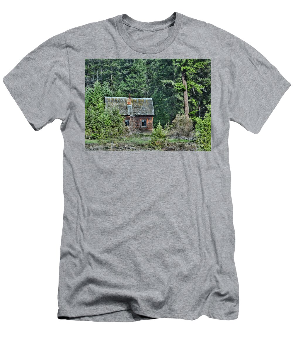 Vivian Martin T-Shirt featuring the photograph The Homestead by Vivian Martin