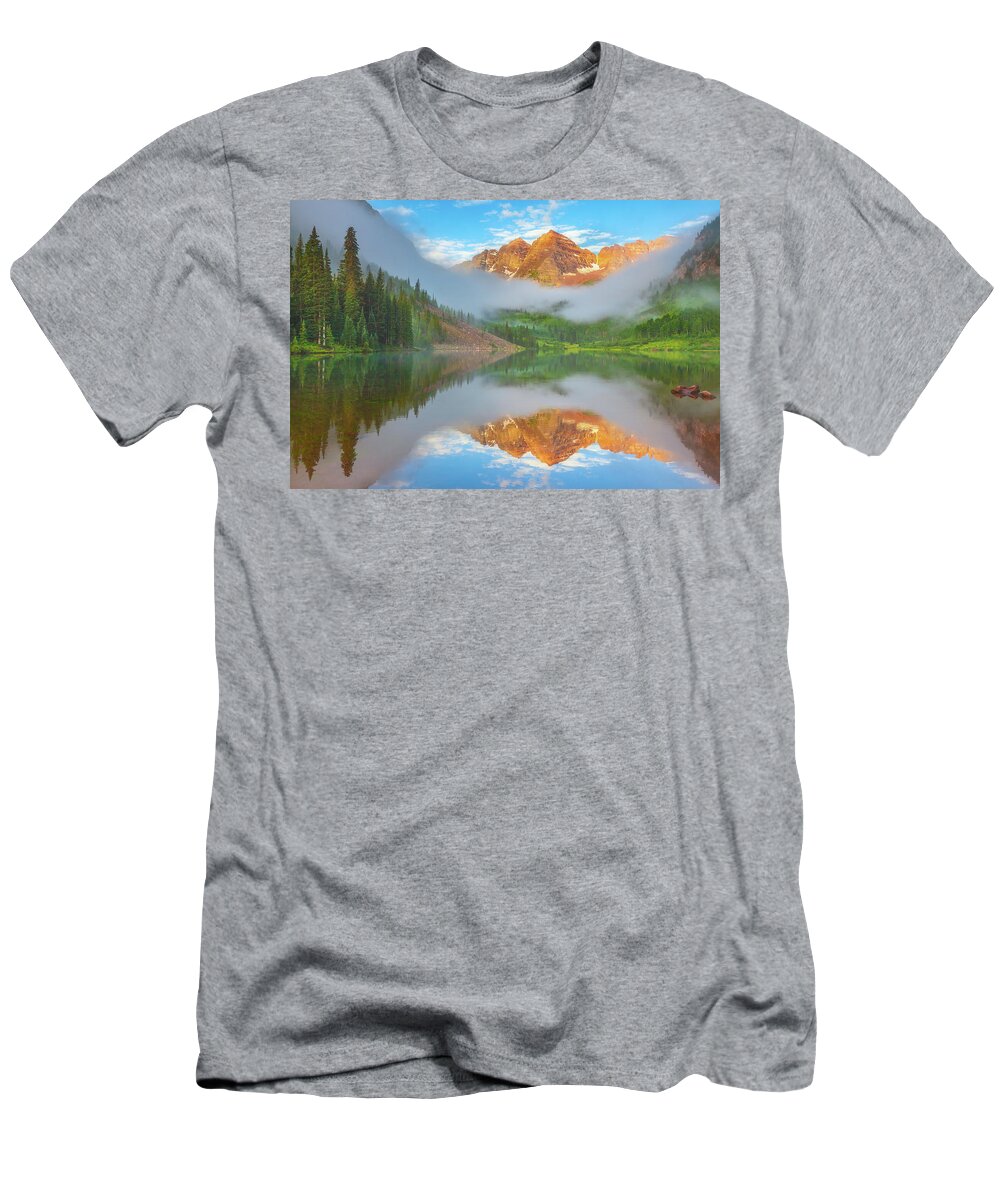Maroon Bells T-Shirt featuring the photograph Morning Fog #1 by Darren White