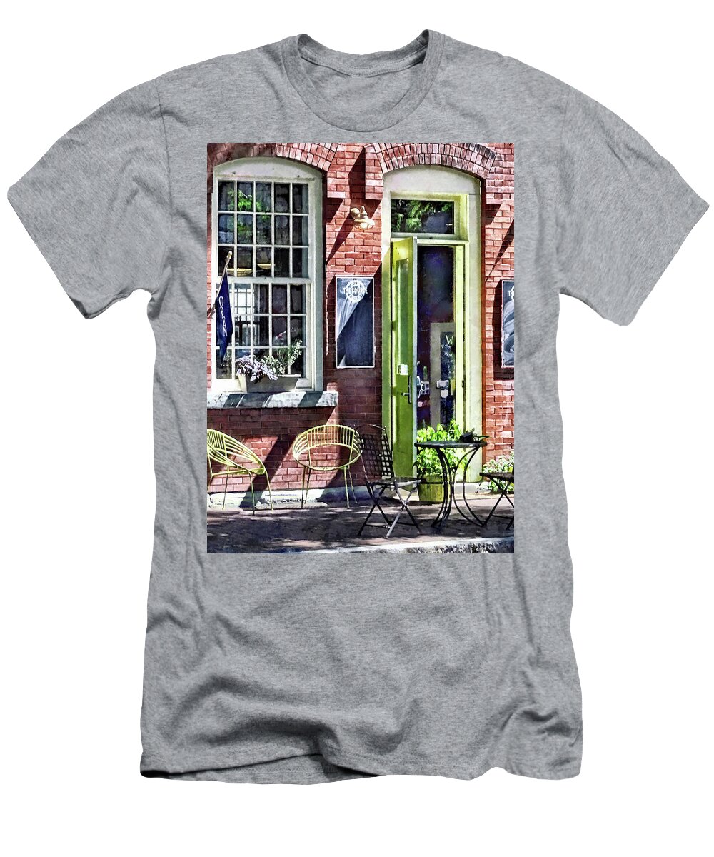 Corning Ny T-Shirt featuring the photograph Corning NY - Restaurant on Market Street by Susan Savad