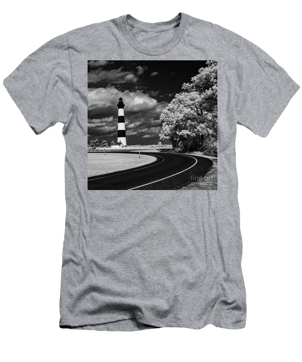 Bodie Lighthouse T-Shirt featuring the photograph Curving path to the Bodie Lighthouse by Izet Kapetanovic