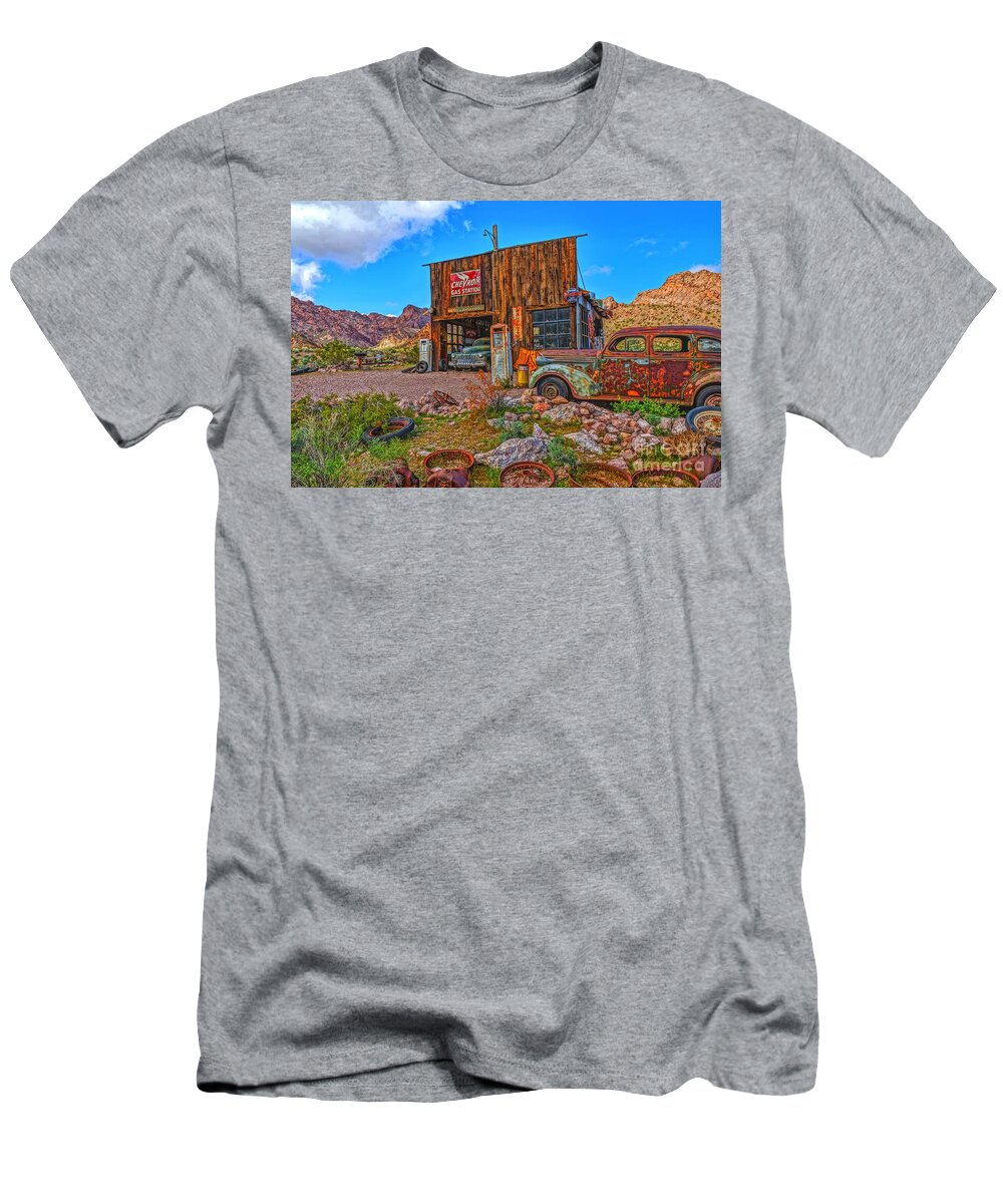  T-Shirt featuring the photograph Garage Days by Rodney Lee Williams